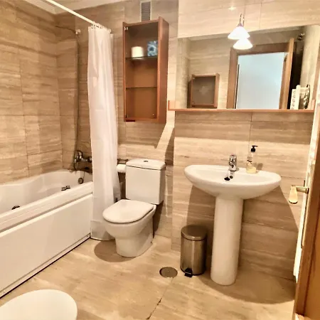 Housingleon - San Marcos Con Opcion A Garaje * לאון